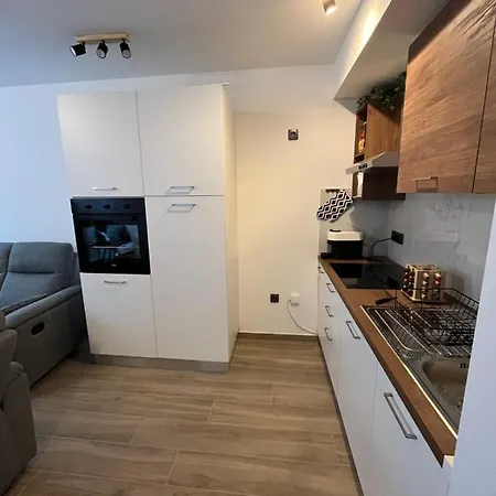 Oliva Apartman Zára